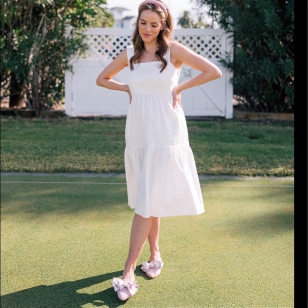 NWOT Gal Meets Glam Desiree Dress White Tiered size 6!